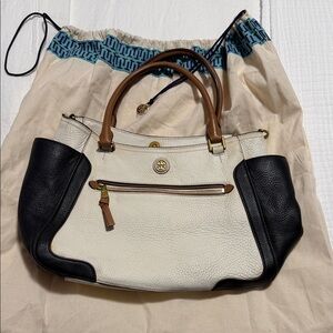 Tory Burch Black and Cream Women's Handbag